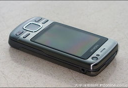 诺基亚6600i,经典翻盖设计，金属质感与实用功能的完美结合